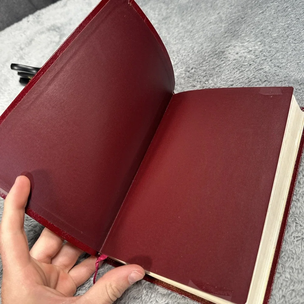 Nelson Slimline Reference Bible NKJV - Bonded Leather Teal 845 BG Excellent